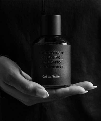 Oud in White